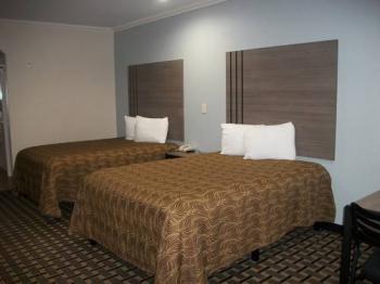 Woodland Inn and Suites